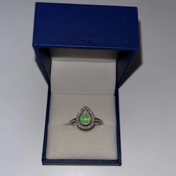 Pear Cut Natural White Opal and White Topaz Ring - Picture 4 of 8